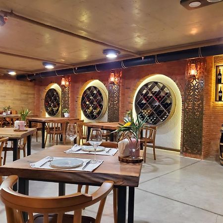 Hotel Salvador 바투미 외부 사진