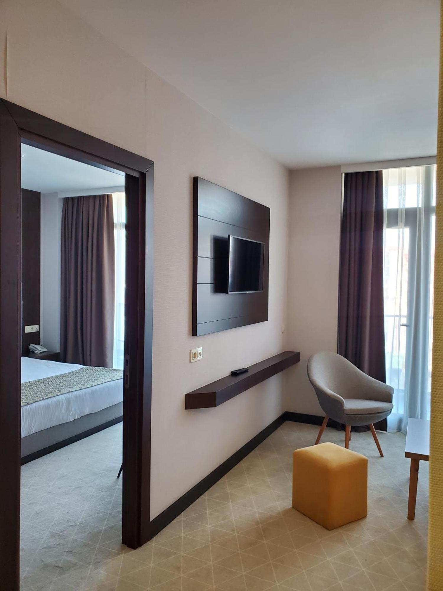 Hotel Salvador 바투미 외부 사진